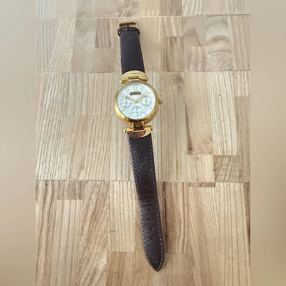 Vintage Anne Klein ladies gold tone brown leather watch NEW BATTERY